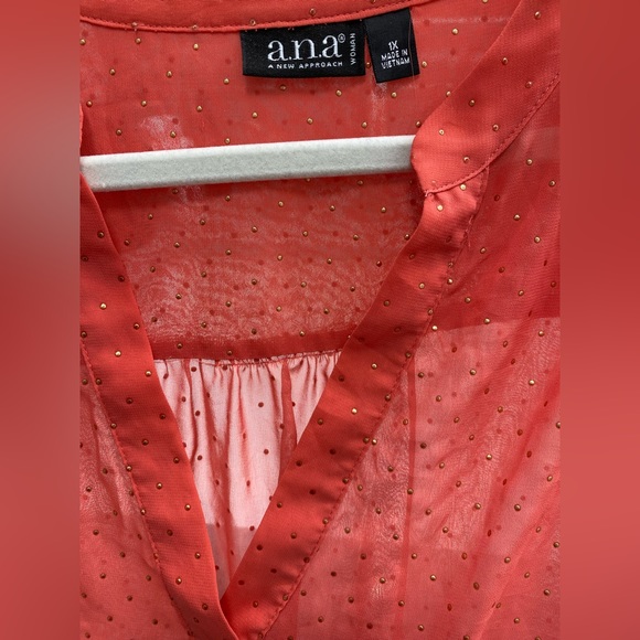 a.n.a coral with gold Polk dots. 1X (C181) - Picture 2 of 4